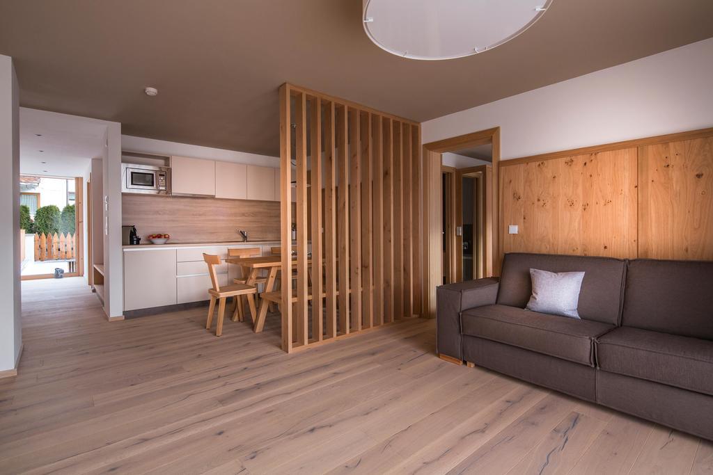 Moelgg Dolomites Residence San Vigilio Di Marebbe Quarto foto