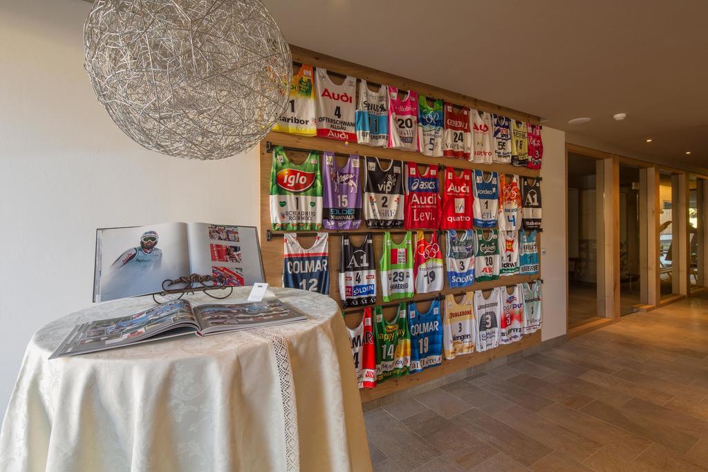 Moelgg Dolomites Residence San Vigilio Di Marebbe Quarto foto